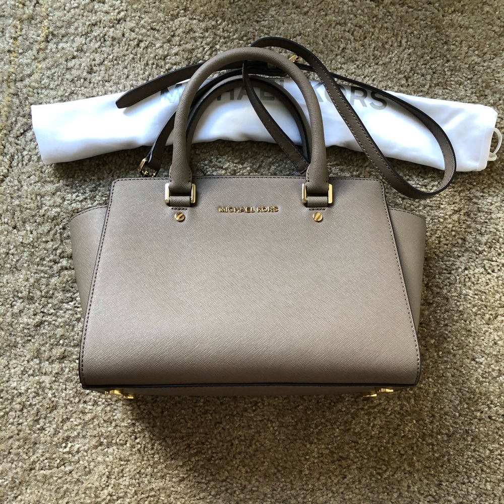 Michael Kors Medium Selma Bag